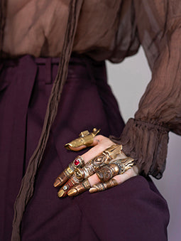 Finger ring. Bronze, brass, zirconia. / Pierscien palec, braz, mosiadz, cyrkonia.