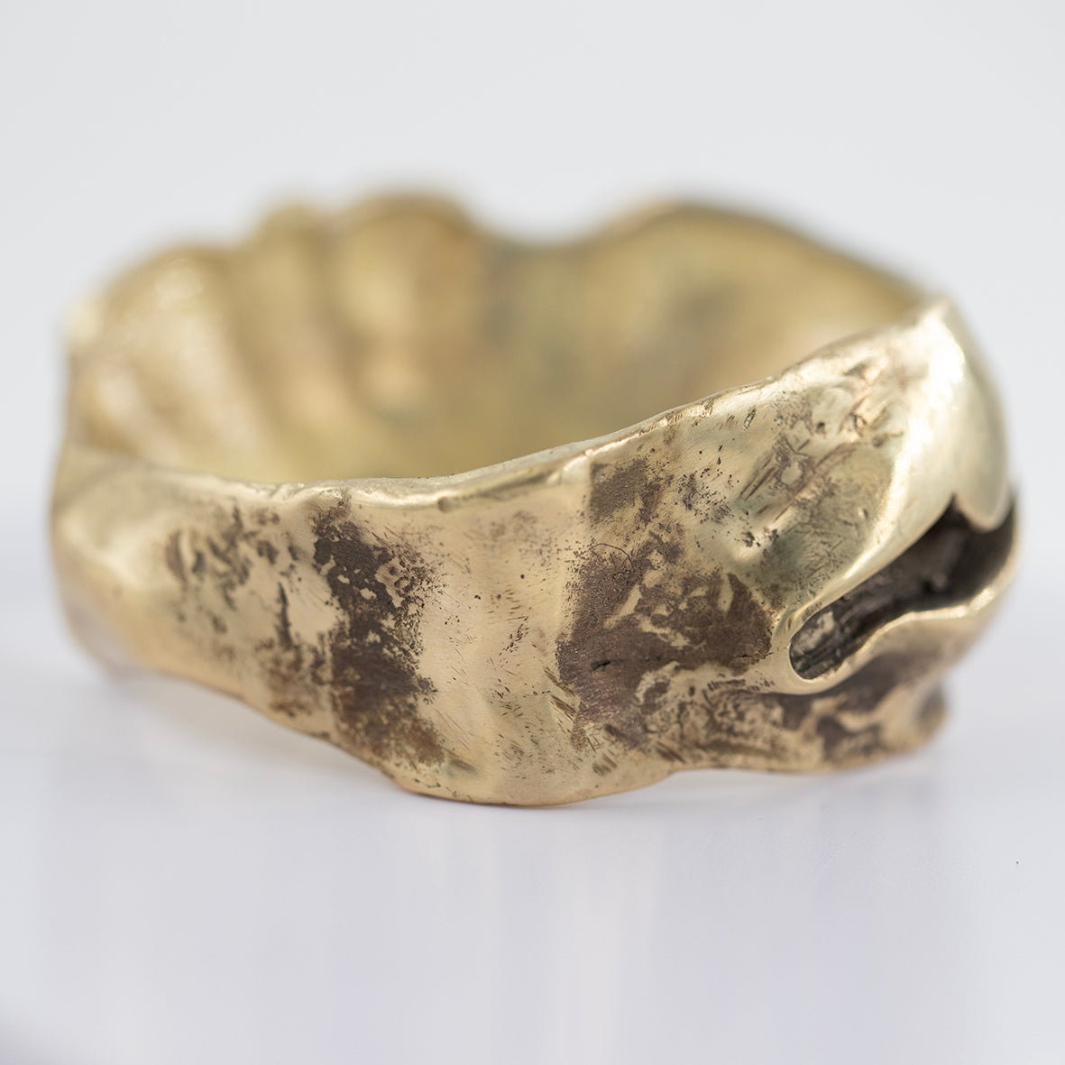 Brass bracelet. / Bransoleta z mosiadzu.