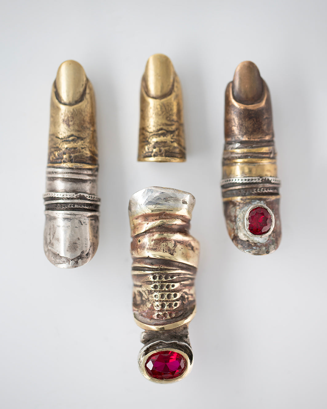 Lr ring. Brass. Zirconia. / Pierscien warstwowy. Mosiadz. Cyrkonia.