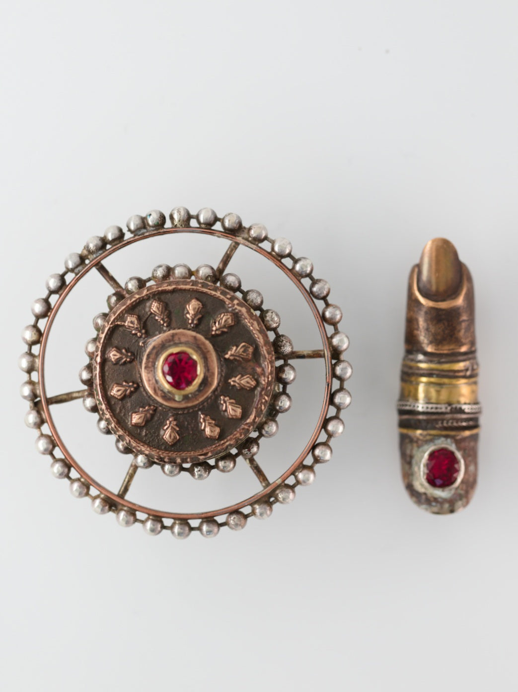 The wheel of time ring. Bronze, brass, copper, silver, zirconia. / Pierscien kolo czasu. Braz, mosiadz, miedz, srebro, zirconia.