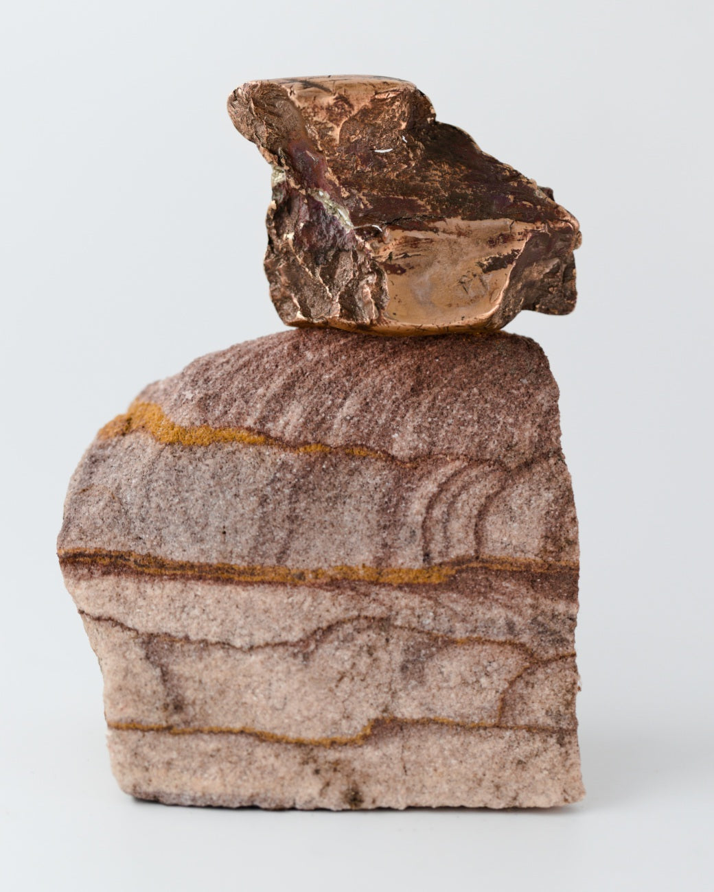 Stone ring. Bronze, brass. / Pierscien skala. Braz, mosiadz.