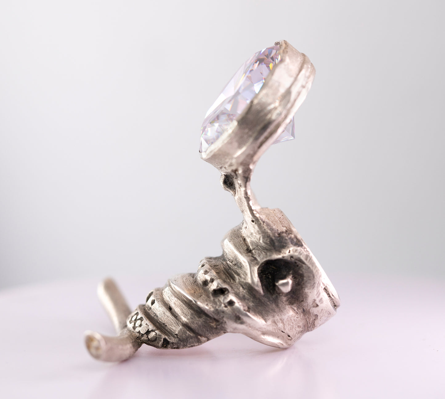 Ring with cubic zirconia. Brass. / Pierscien z cyrkonia. Mosiadz.