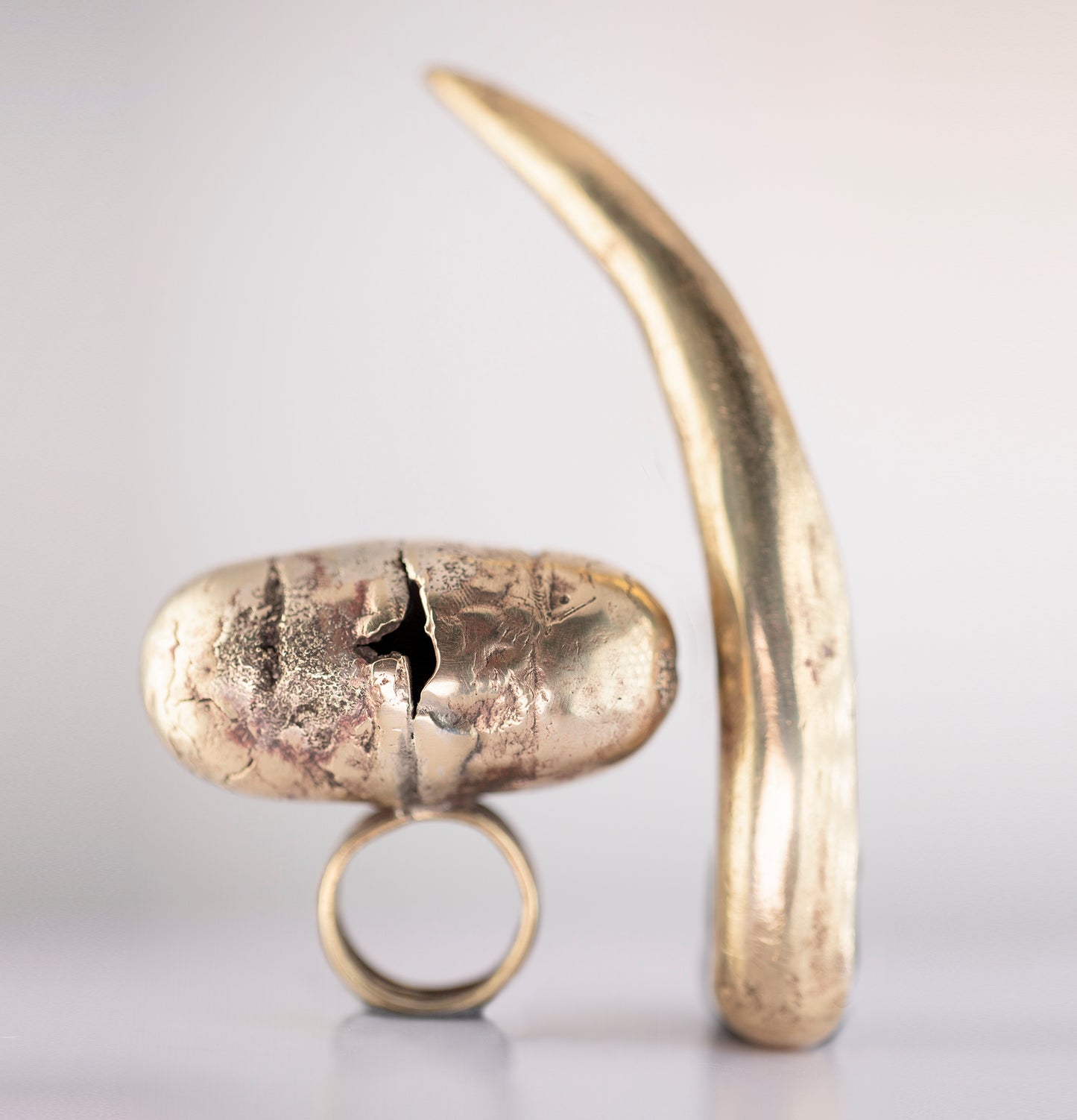 Long ring brass./ Dlugi piercien. Mosiadz.