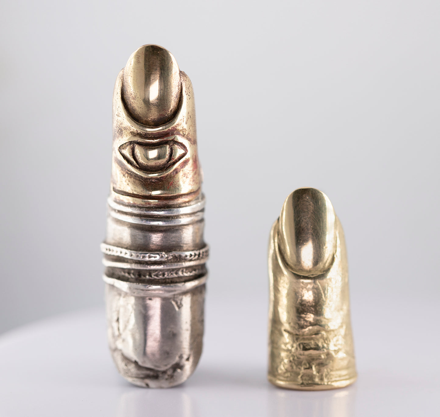 Raw Finger eye II - silver and brass. / Pierścień palec II. Srebro i mosiądz.