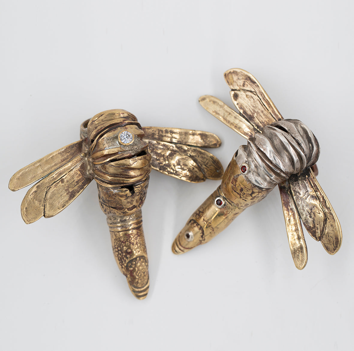 Ring in the shape of an dragonfly II. Brass. / Pierscien w ksztalcie owada. Mosiadz.