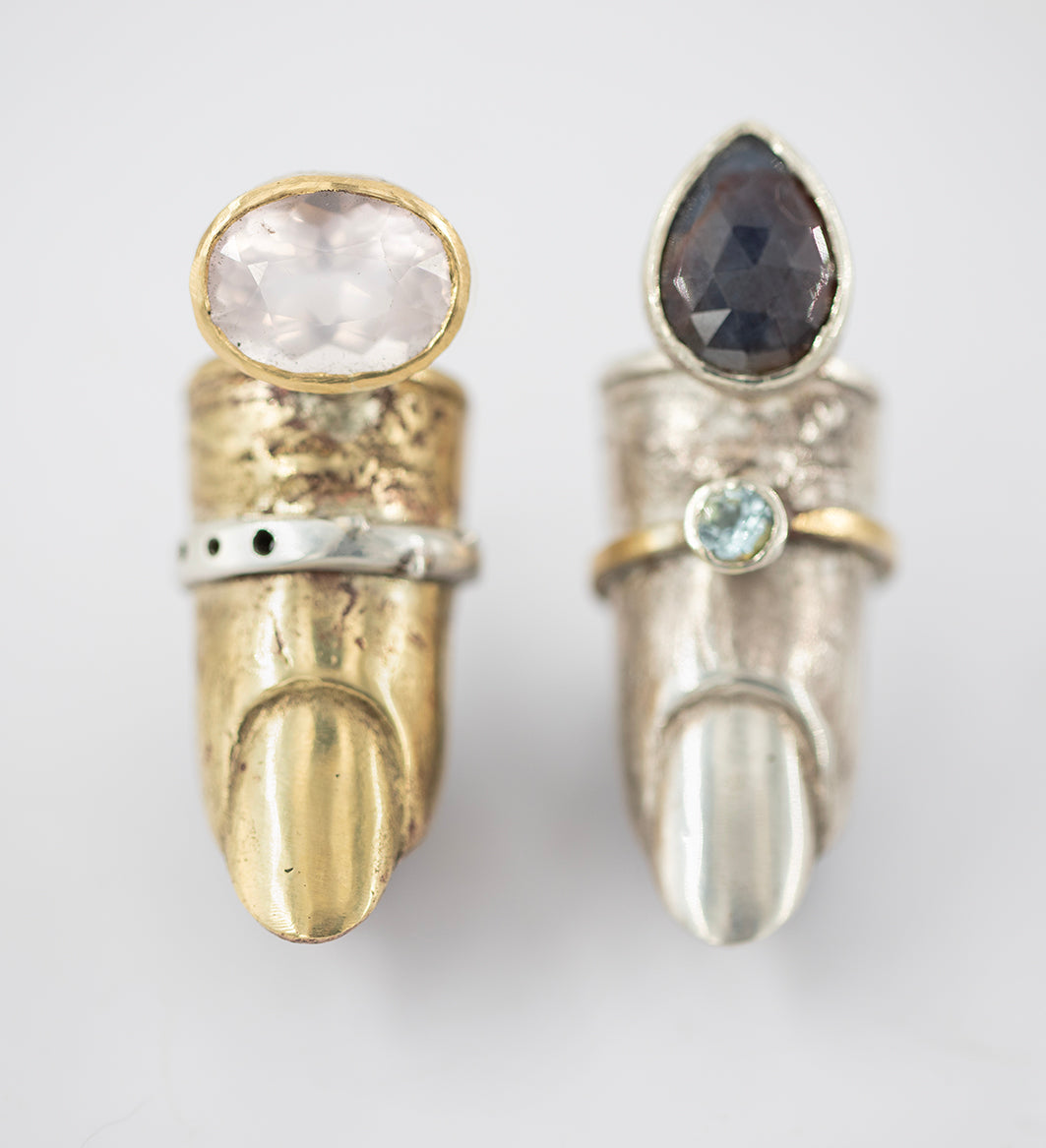 Finger ring with pink quartz. Brass./ Pierscien palec, kwarc rozowy, mosiadz.