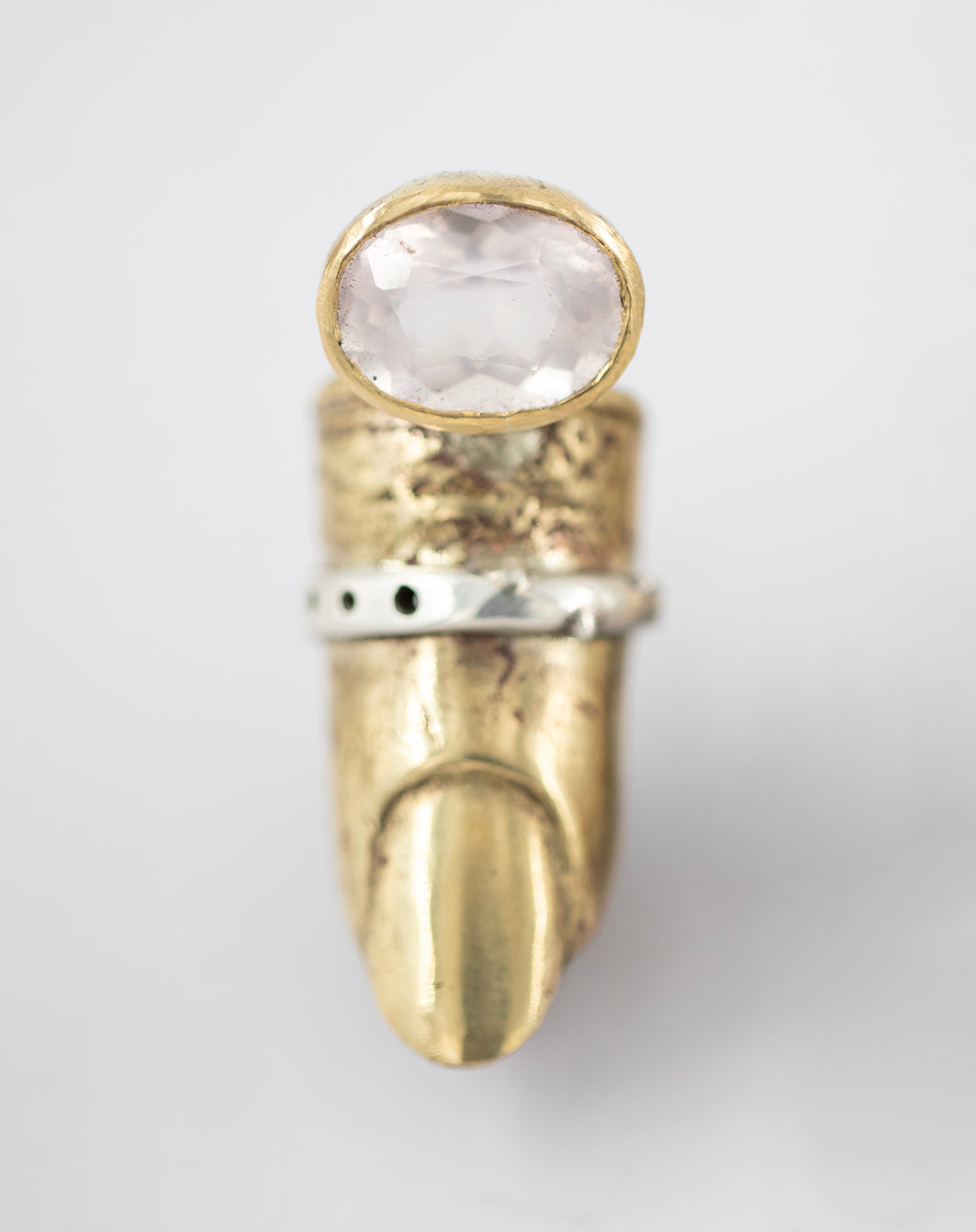 Finger ring with pink quartz. Brass./ Pierscien palec, kwarc rozowy, mosiadz.