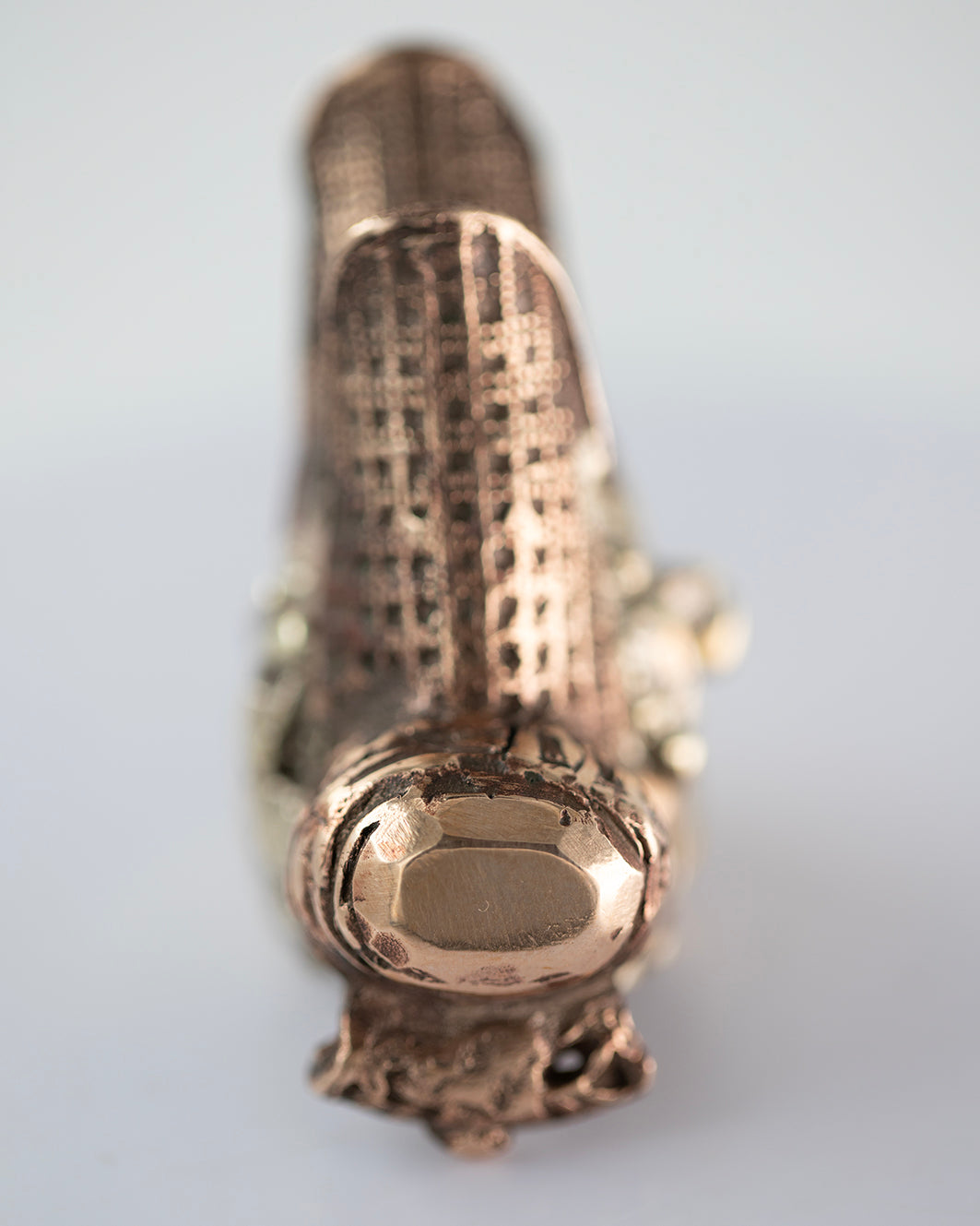 High ring armor. Brass, bronze. / Wysoki pierscien zbroja. Mosiadz, braz.