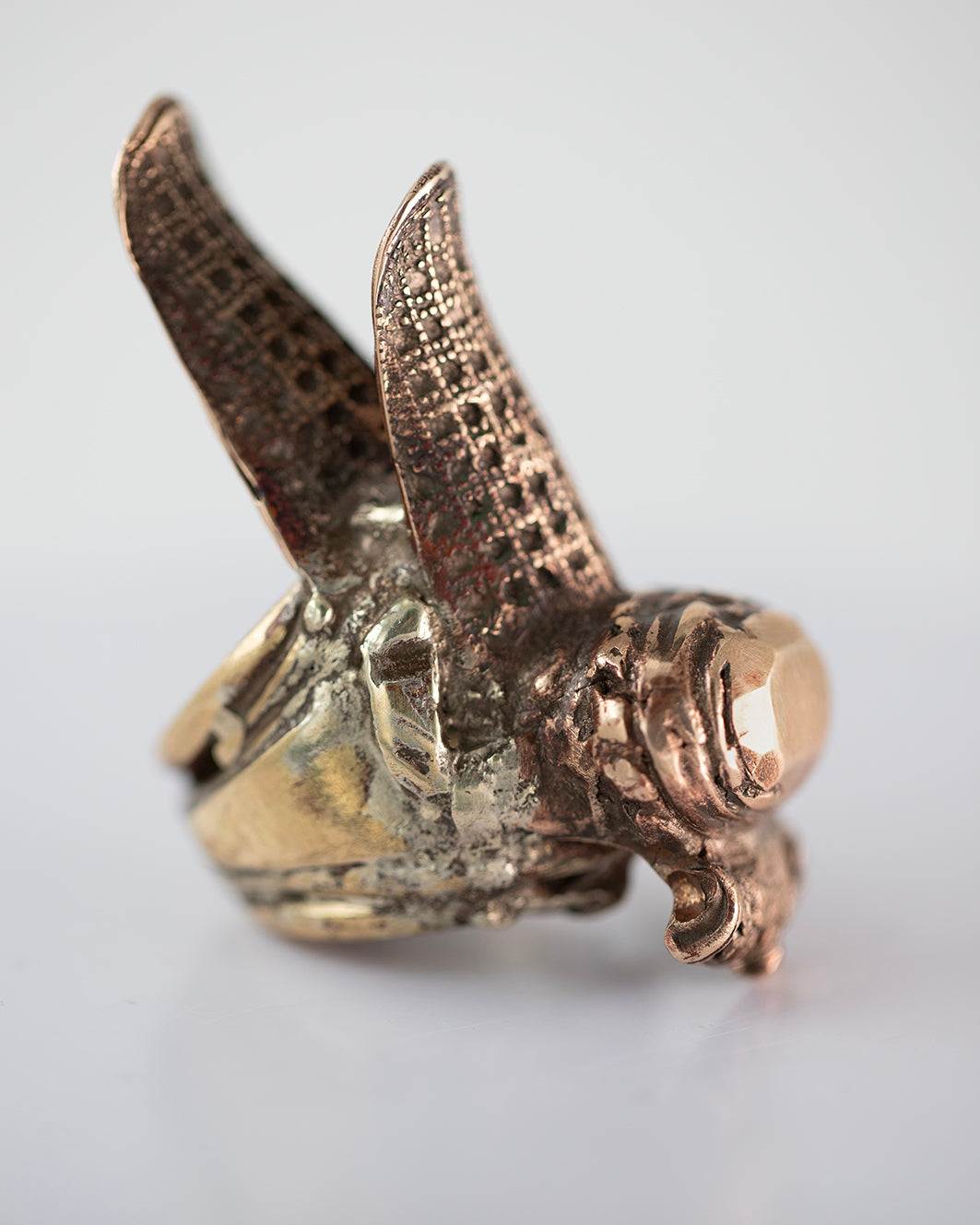 High ring armor. Brass, bronze. / Wysoki pierscien zbroja. Mosiadz, braz.