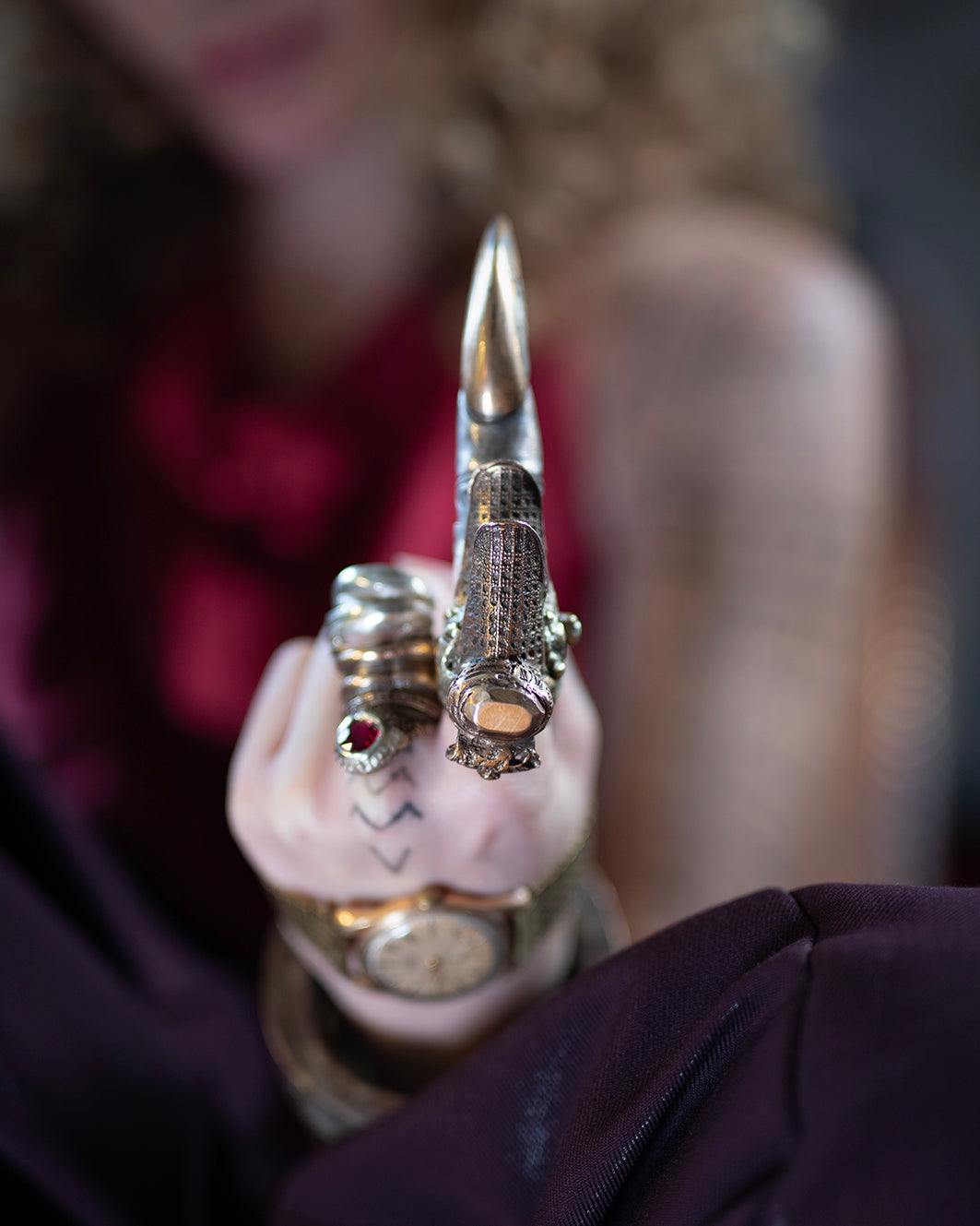 High ring armor. Brass, bronze. / Wysoki pierscien zbroja. Mosiadz, braz.