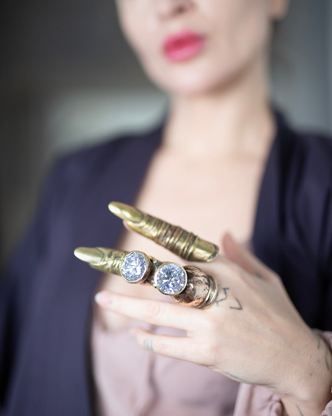 Loft ring. Bronze, brass, 2 zircons. / Loftowy pierscien. Braz, mosiadz, 2 cyrkonie.