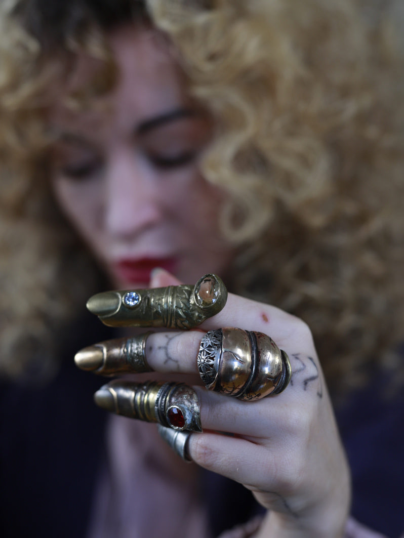 Plump ring. Bronze, brass, silver. / Pulchny pierscien. Braz, mosiadz, srebro.