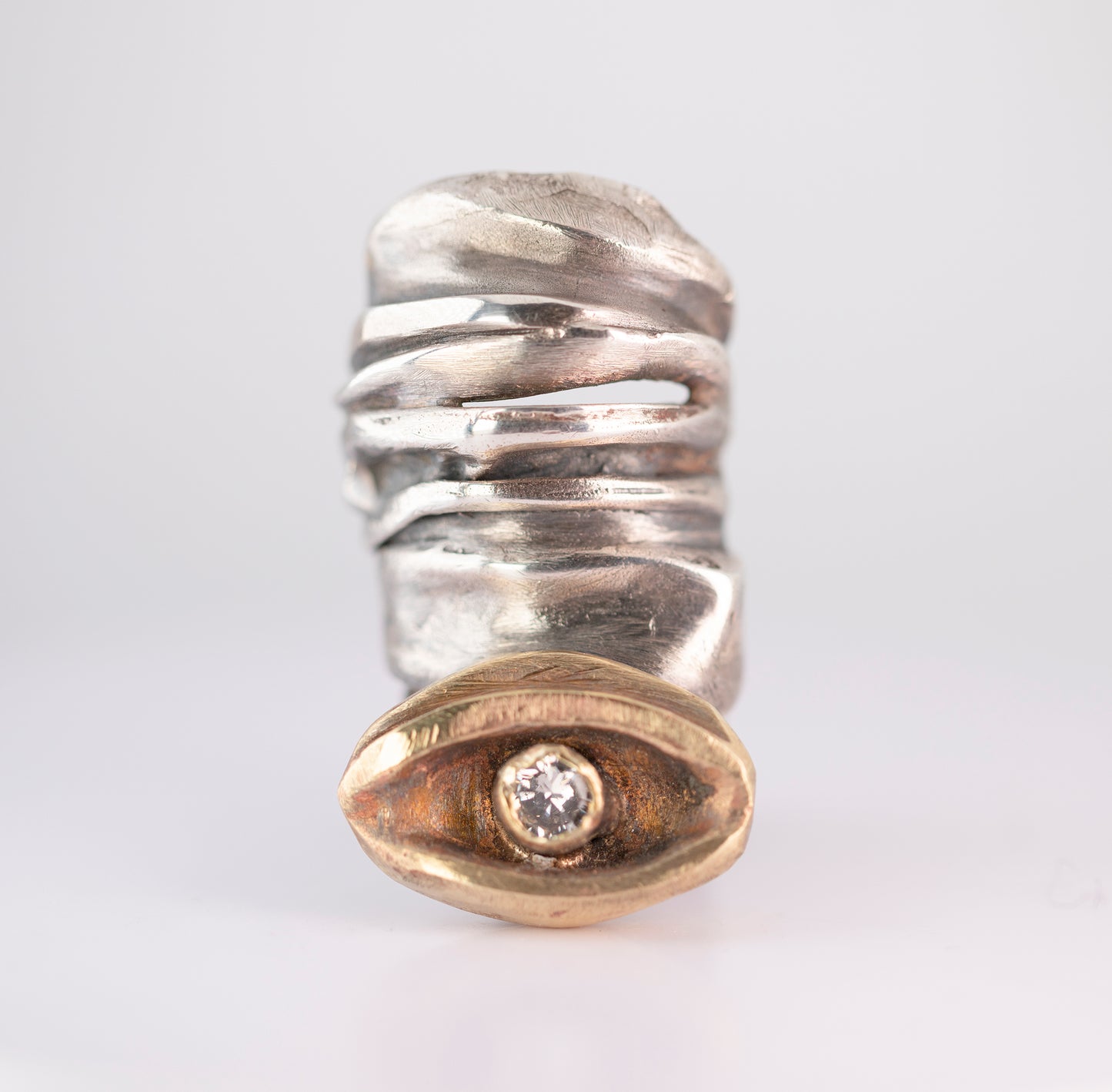 Layers Ring with eye. Brass and silver. / Duzy pierscien. Mosiadz i srebro.