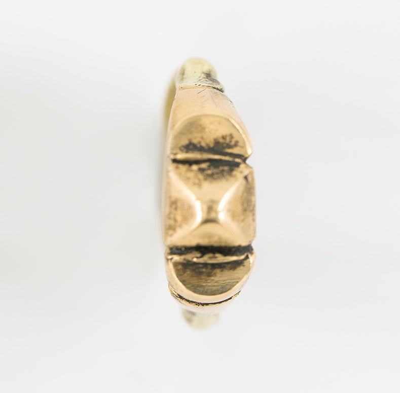 Small ring. Stud. Silver and brass. / Maly pierscien. Srebro i mosiadz.