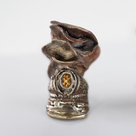 FU medium size version ring with citrine. Brass and silver. / Pierscien sredni z cytrynem. Mosiadz i srebro.