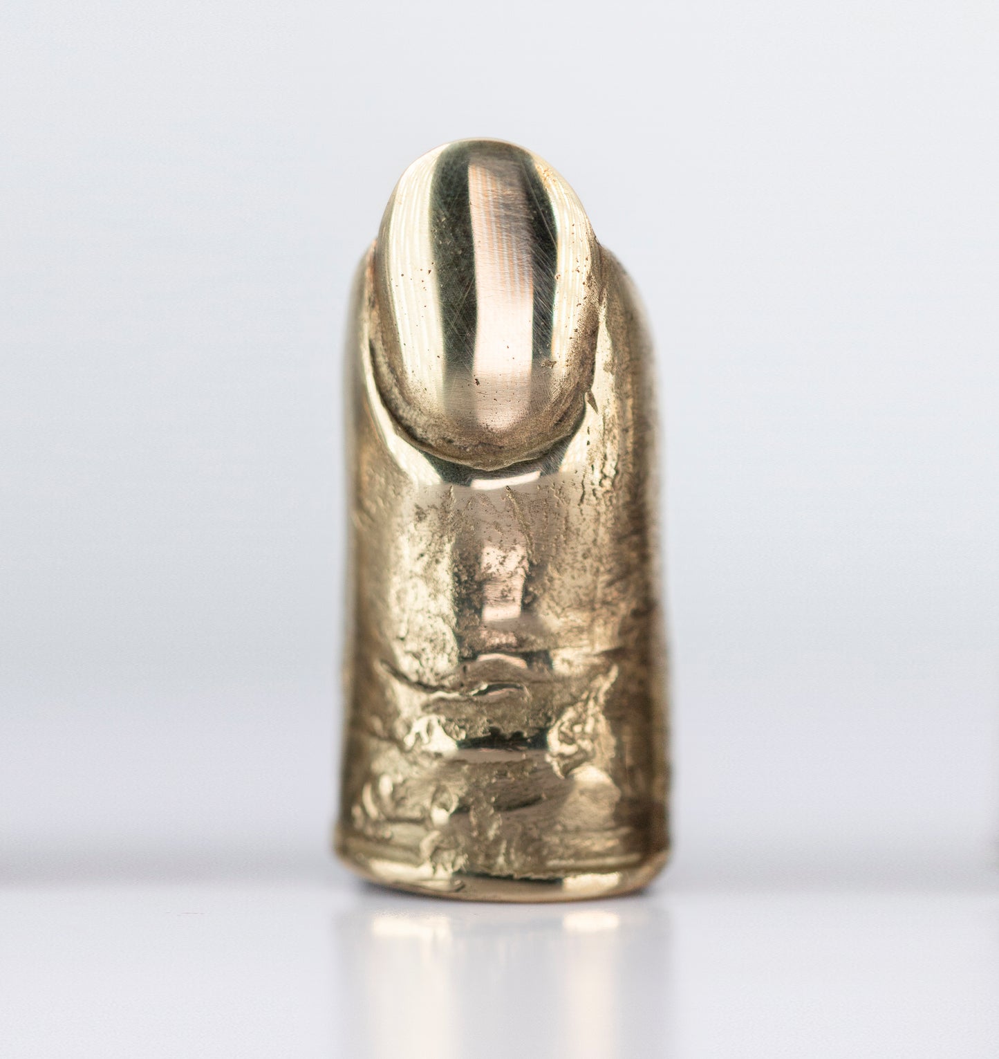 Raw Finger. Sculpture. Brass and silver. / Pierscien palec. Mosiadz i srebro.