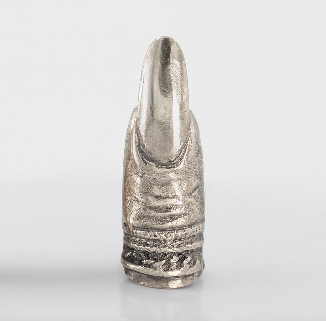 Finger ring long nail. Chain. Silver./ Pierscien palec, dlugi paznokiec. Srebro.
