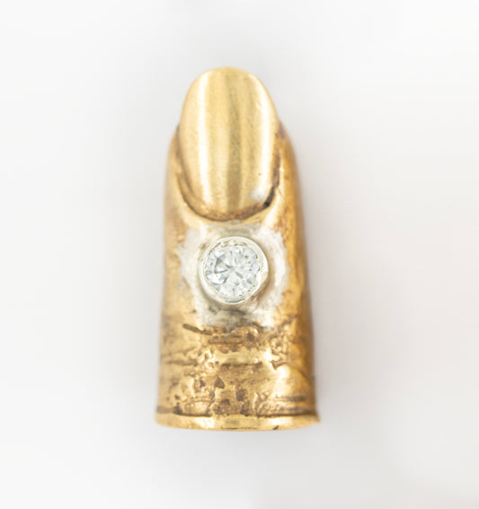 Raw Finger. Sculpture. Brass, Cubic zircon. / Pierścień palec. Mosiądz, cyrkonia.