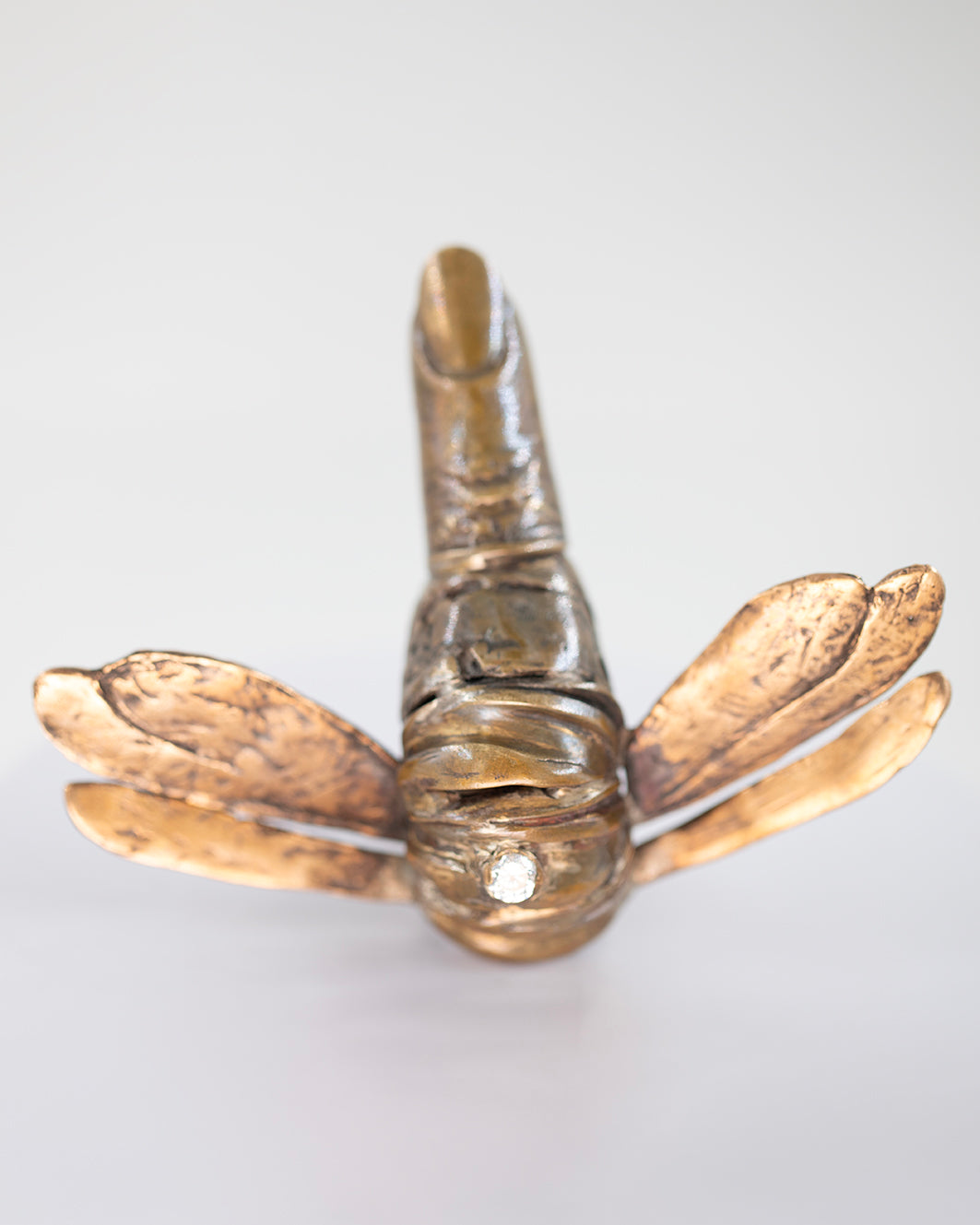 Ring in the shape of an dragonfly II. Bronze, brass. / Pierscien w ksztalcie owada. Braz i mosiadz.